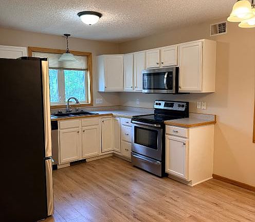 4th image of 906 Whiskey Rd NW