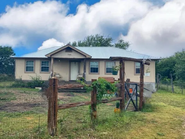 115 Cherry Ln, Camp Wood, TX 78833