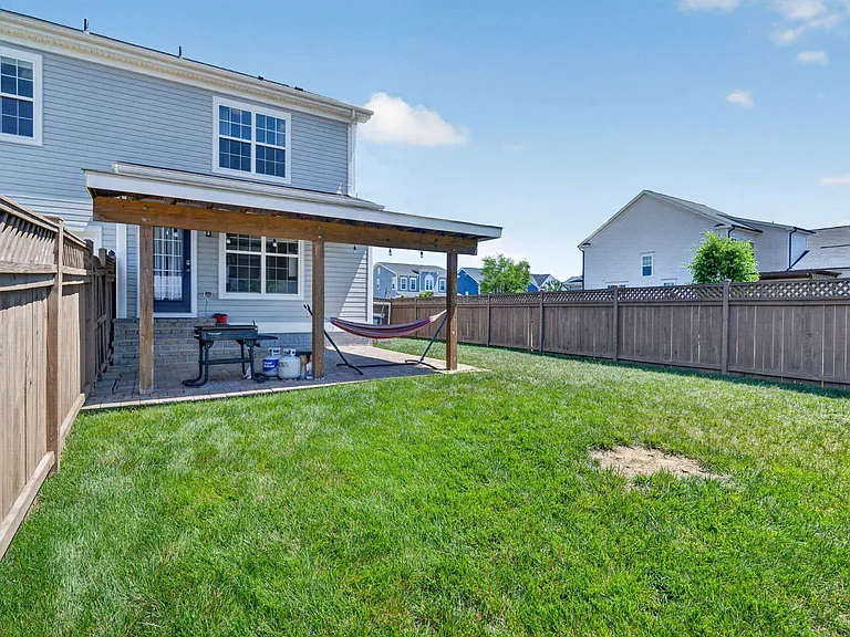 980 Basswood Dr — Photo 57