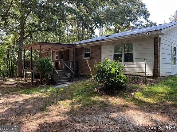 3rd image of 566 Colbert Grove Church Rd