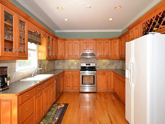 2nd image of 1750 Terrace Lake Dr
