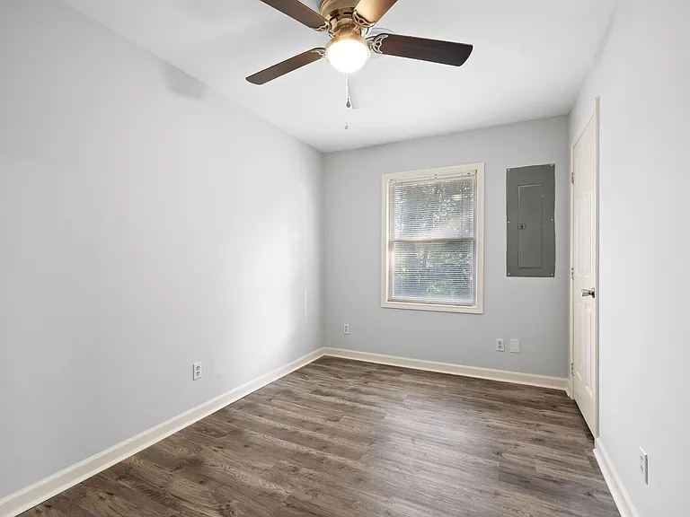 Park Ln - 221 — Photo 14