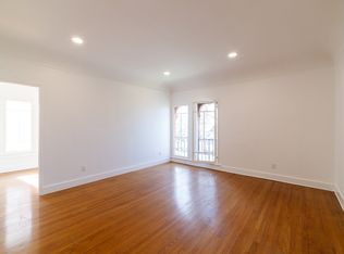 246 S Sycamore Ave, Los Angeles, CA 90036