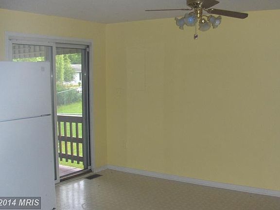 4th image of 4129 Melody Ln