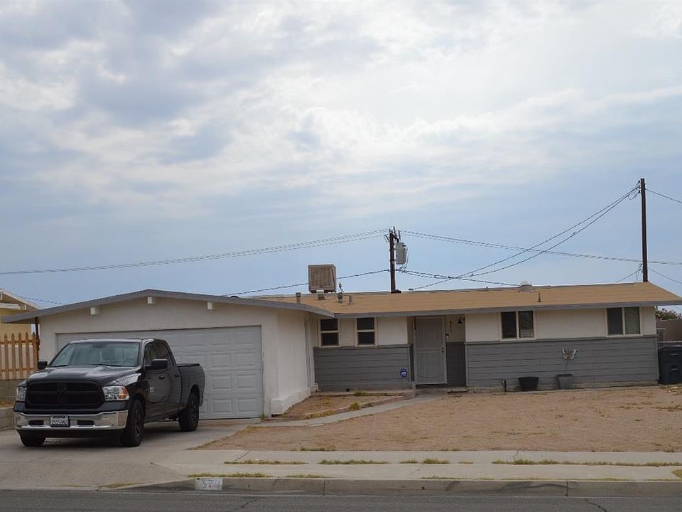 1st image of 571 Agnes Dr