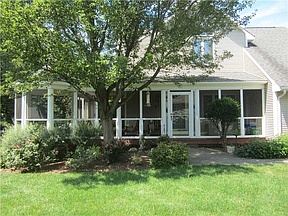 1st image of 10 Canary Ct