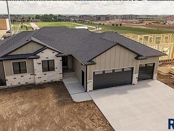 2nd image of 6505 Fieldview St