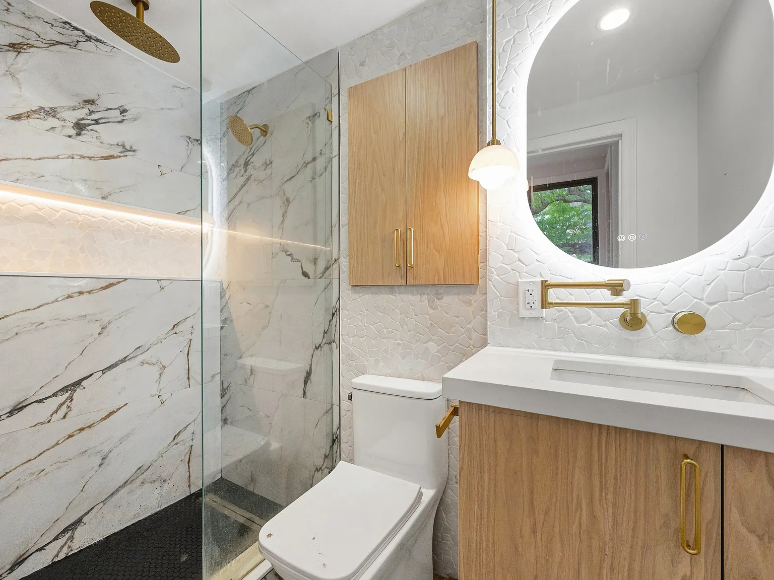 663 Greene Avenue — Photo 4