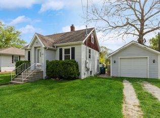 3927 69th St, Urbandale, IA 50322