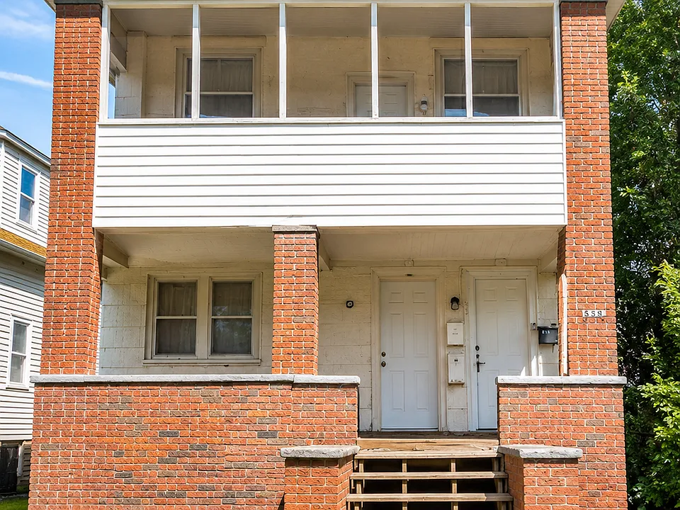 649 Parker Ave #2