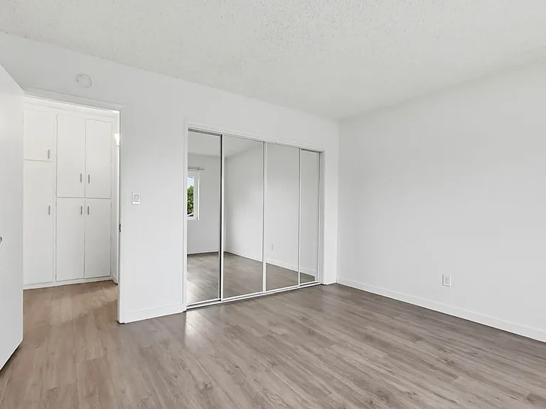 660S Garfiled — Photo 41