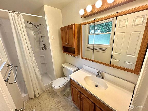 3rd image of 8 156th Pl SW