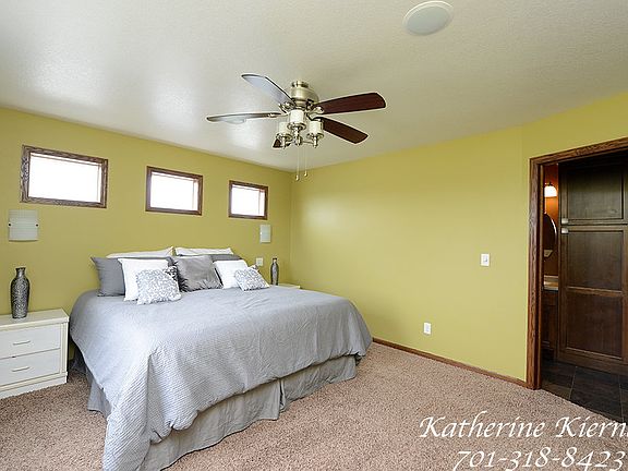 2nd image of 3566 23rd Ave S