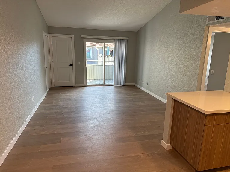 The 3900 Apartments — Photo 60