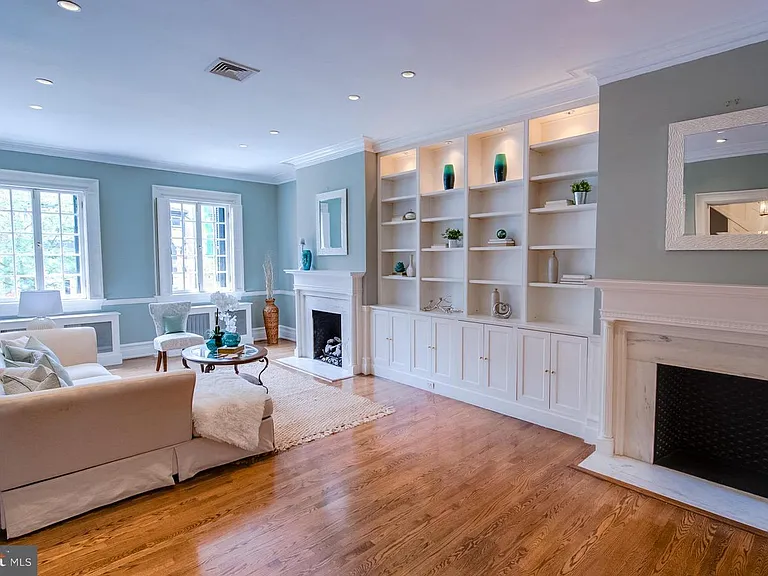 2127 Leroy Pl NW — Photo 5