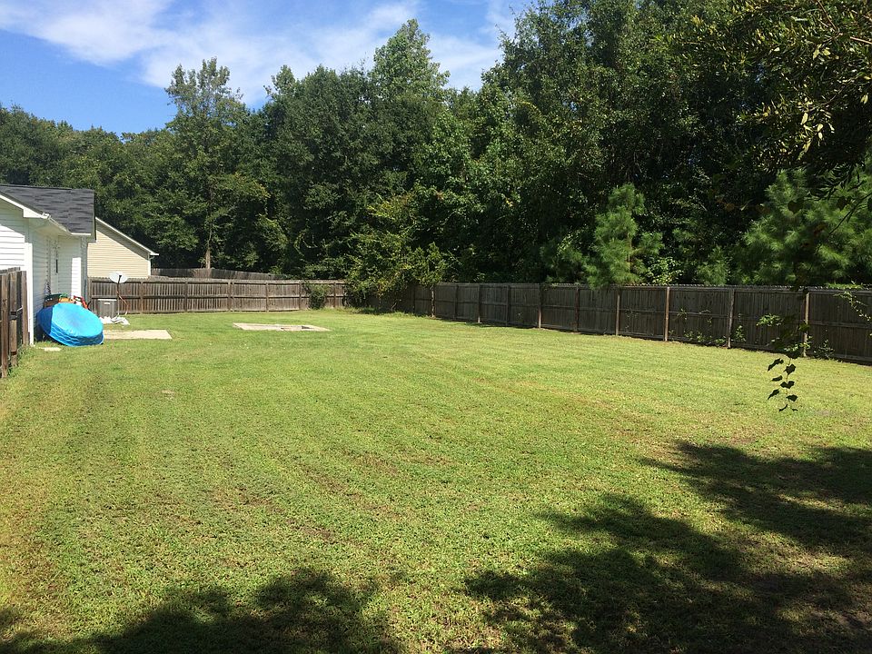 2nd image of 218 Molly Ct