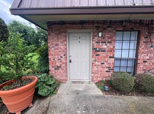 125 Country Ln APT A, Lafayette, LA 70508