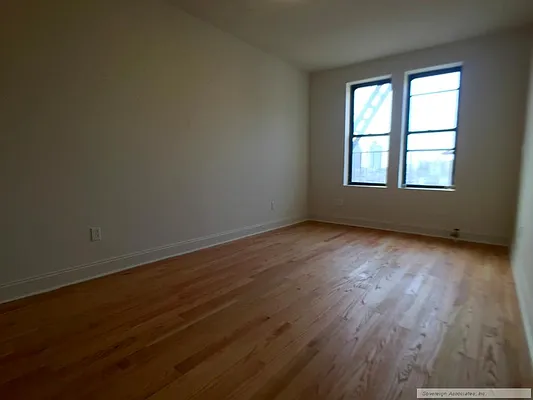 Rented by Sovereign Associates | media 25