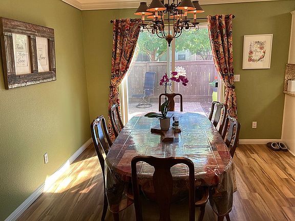 3rd image of 2150 Avenida Manzana