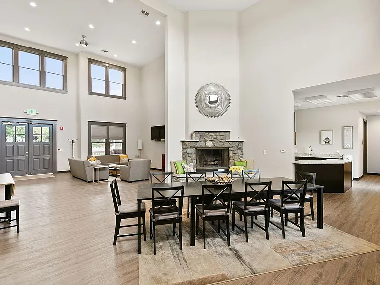 1876 Mallard Dr — Photo 28