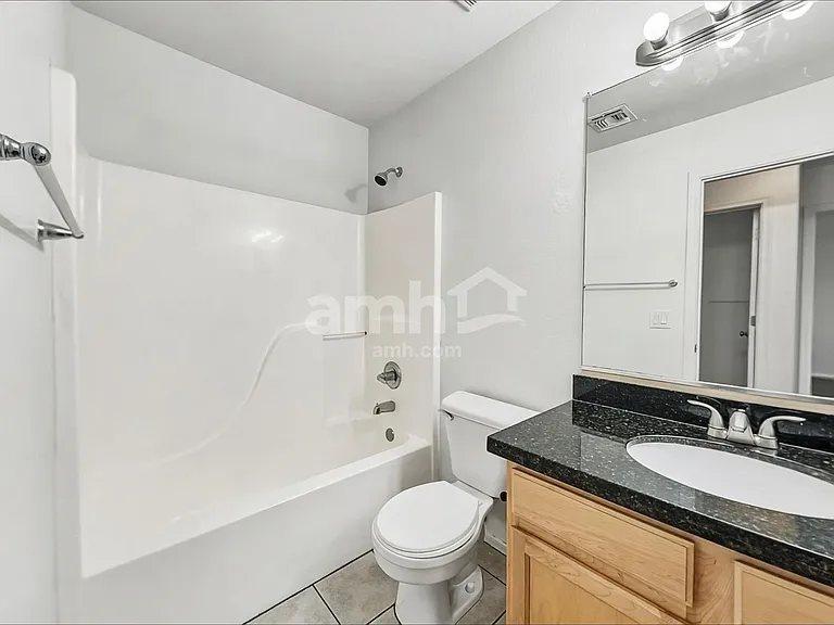 6133 S Wilson Dr — Photo 15