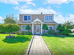 2 Cooper Lane, Levittown, NY 11756