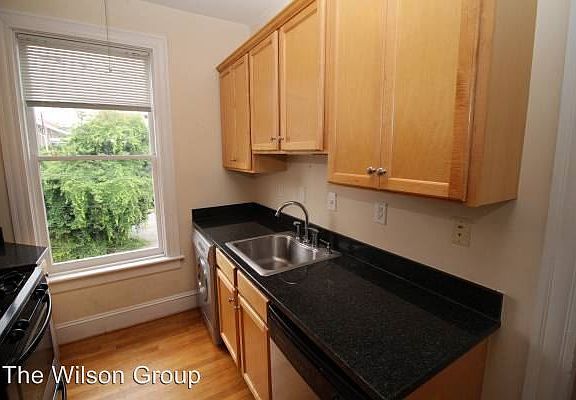 3rd image of 317B N 2nd St