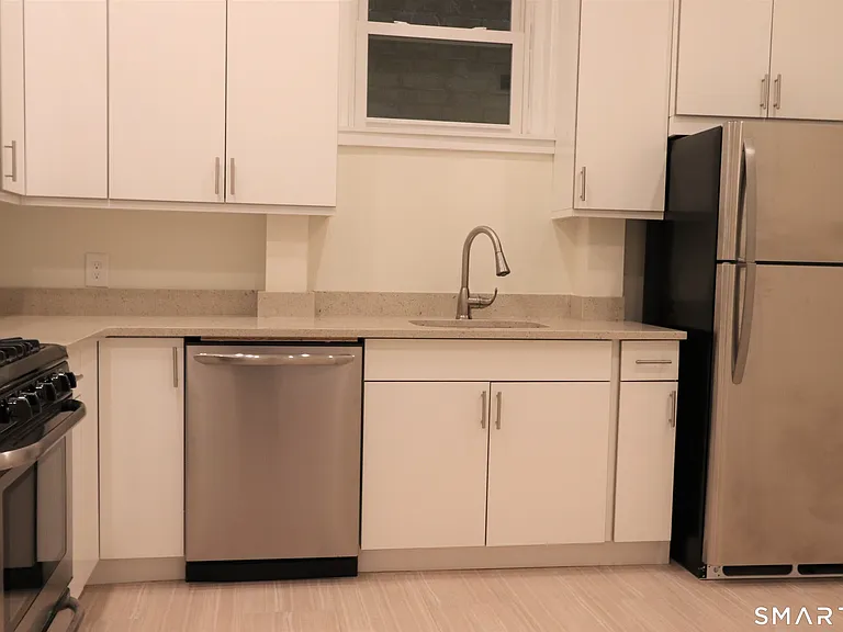 235 Wooster St #1R — Photo 3
