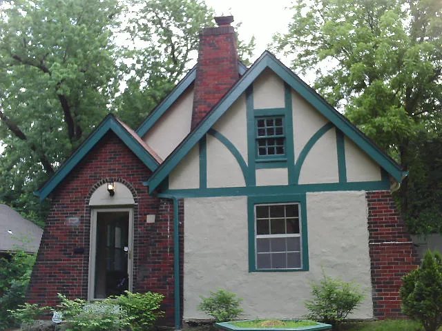 3 bed, 1.5 bath, 1485 sqft, $1,200 — Photo 1