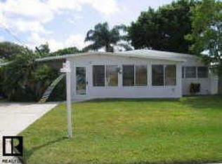 719 Sunset Cv, Madeira Beach, FL 33708