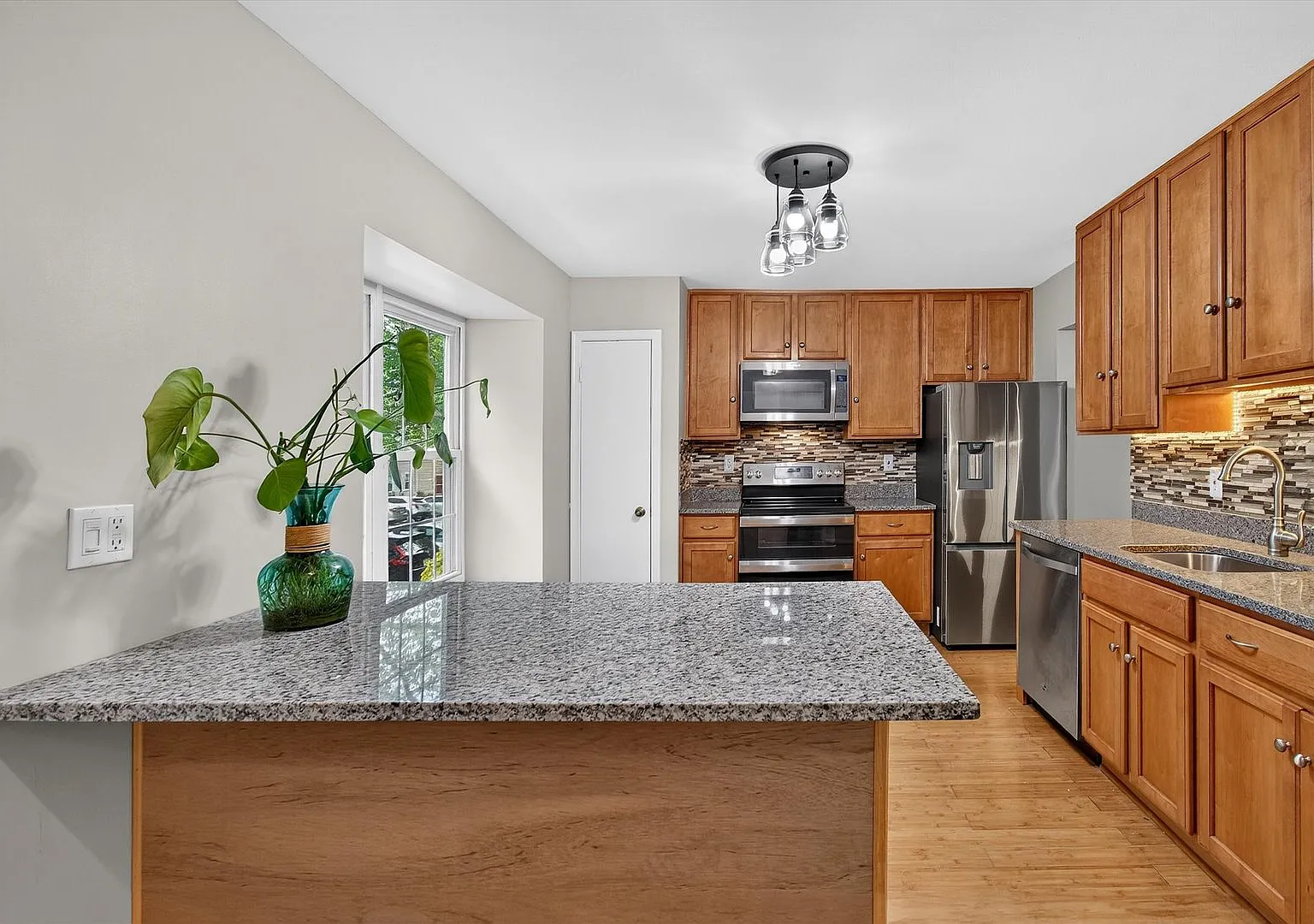 Beautiful townhome in Lorton! — Photo 2