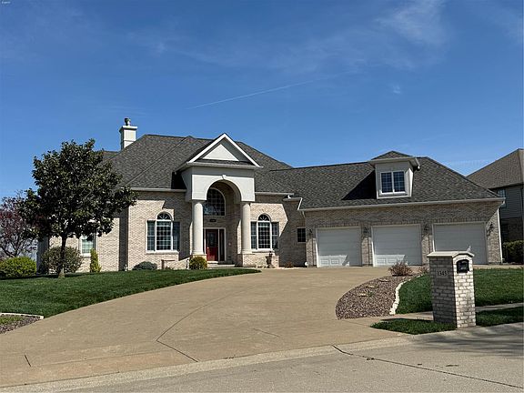 4th image of 1345 Riverwoods Trl