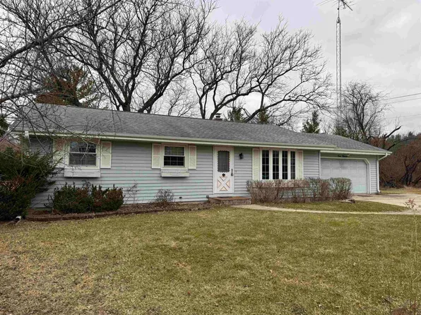 413 Colby Ct, Janesville, WI 53546