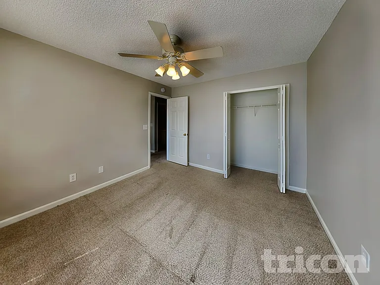 312 Buckthorne Dr — Photo 17