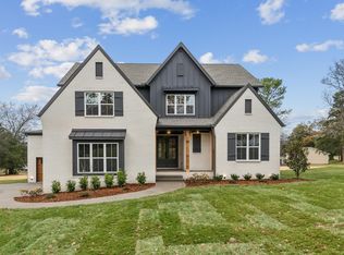 626 Peach Valley Rd, Gallatin, TN 37066