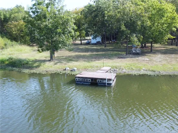 158 Paddle Boat Ln, Linn Valley, KS 66040