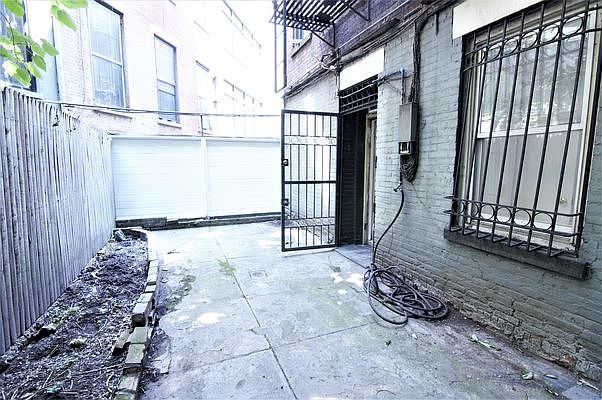 1st image of 19 Stuyvesant St APT Cc