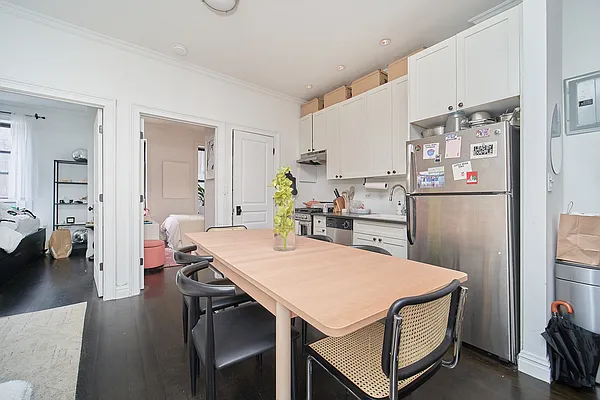 Rented by Living New York | media 10