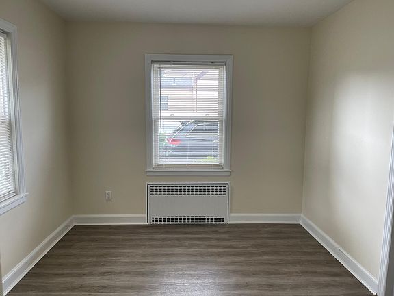 2nd image of 47 Roosevelt Ave Floor 1