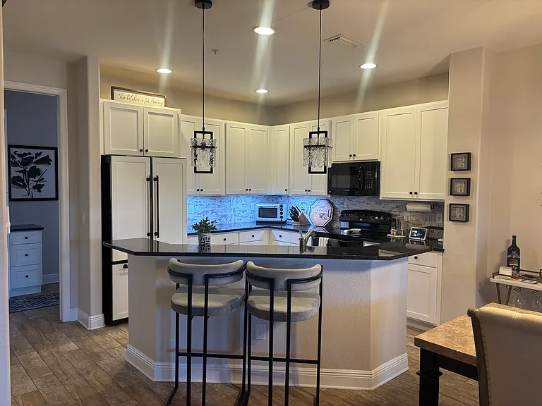 11920 Izarra Way — Photo 1