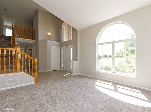 4th image of 1021 Great Plains Ave