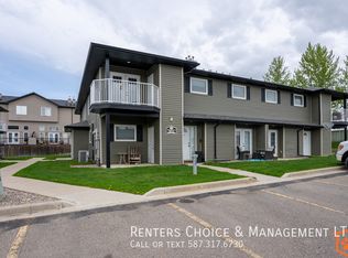 750 Heritage Blvd W #7, Lethbridge, AB T1K7Z6