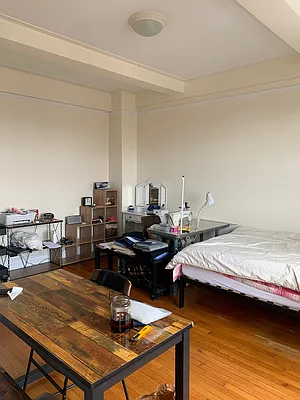 Rented by Oxford Property Group | media 10