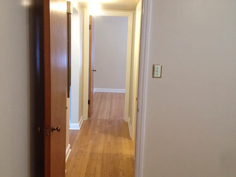 8911 W Center St #2 — Photo 7