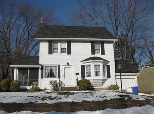 2 Vanderbuilt Pl, Woodbridge, NJ 07095