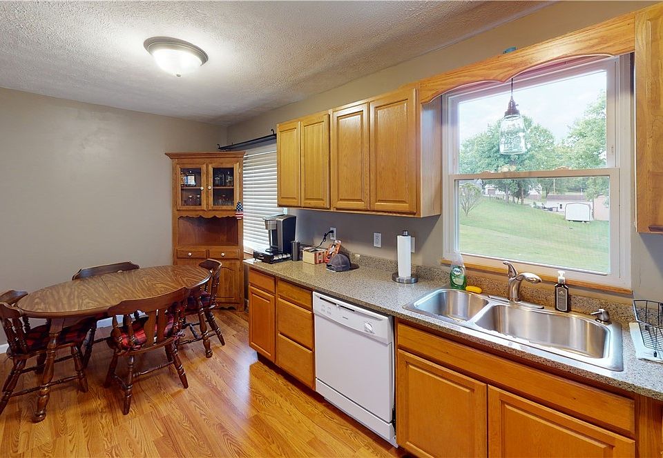 113 Oak Dr, Little Hocking, OH 45742 MLS 4483879 Zillow