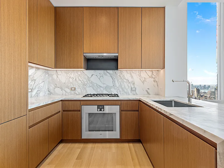 15 E 30th St #42E — Photo 7