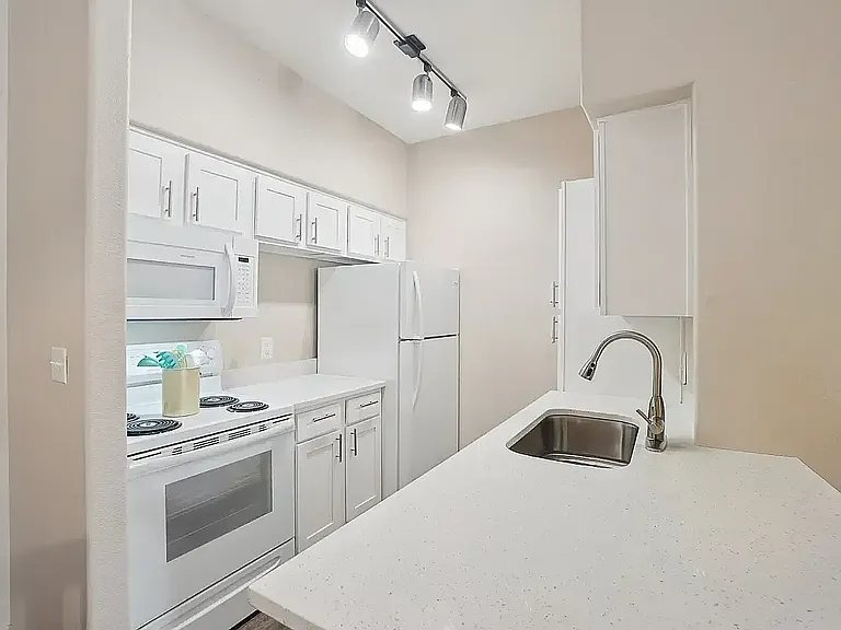 The Orchards at Cherry Creek Park Apartments — Photo 9