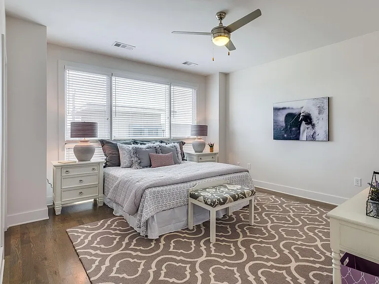 710 Melpark Dr — Photo 10