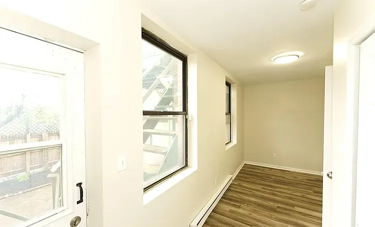 231 Elm St #2 — Photo 4